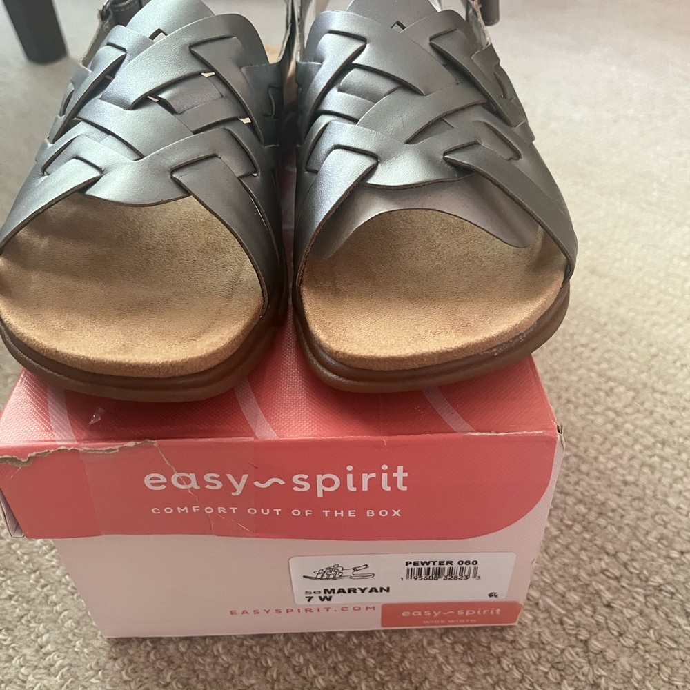 Easy Spirit Pewter Colored Sandals Sz 7 wide. BNWB